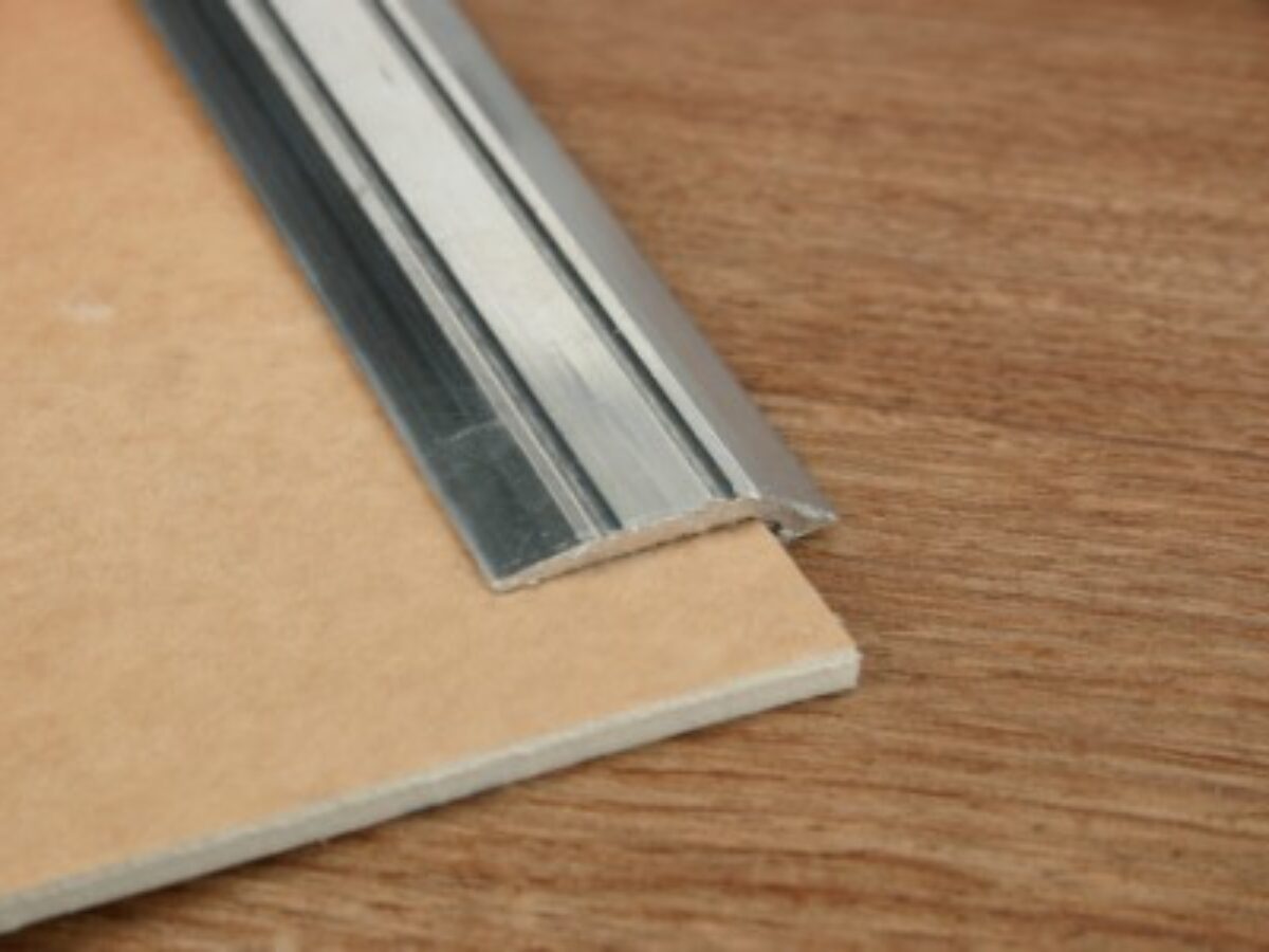 0 9m Long Lino Edge Cover Plate, Vinyl Floor Edging Strip