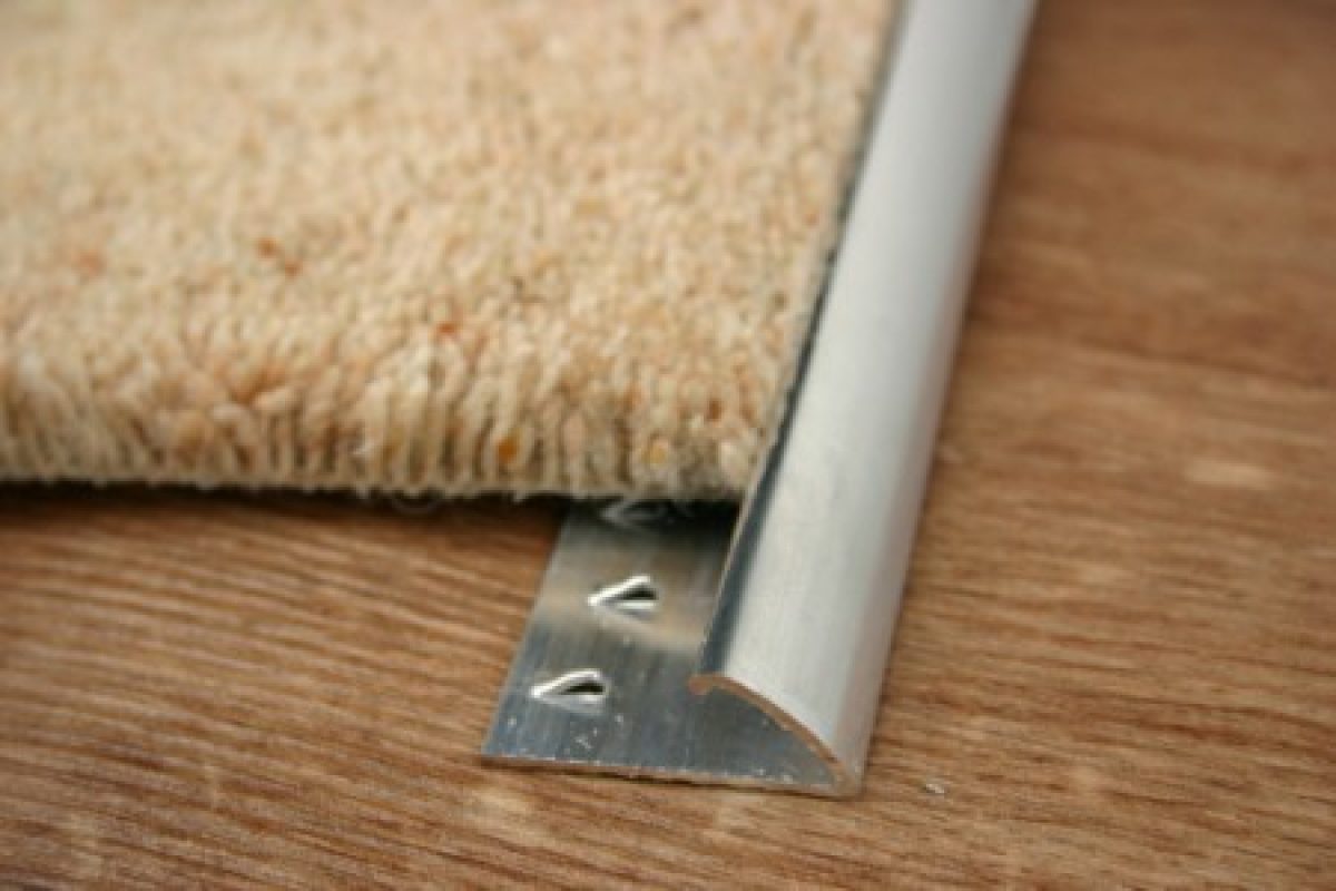 Carpet Gripper With Teeth
