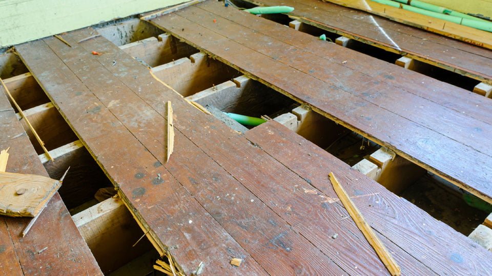 How to lift floorboards