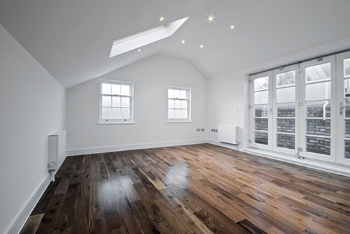 Best Glos Laminate Flooring in Loft